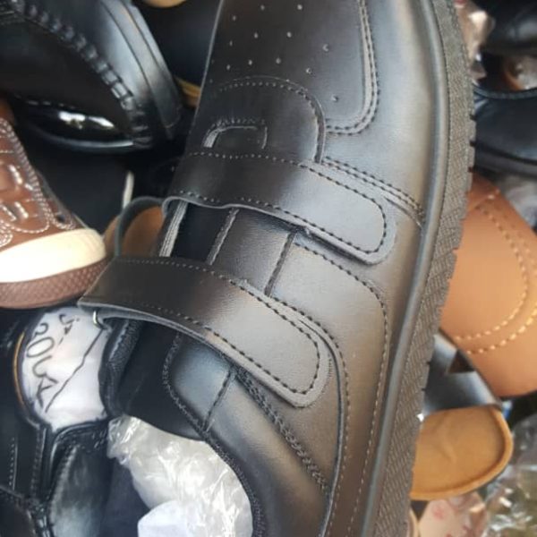 SIZE 40 BLACK FASHION SHOE