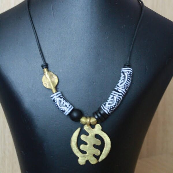 GYENYAME NECKLACE