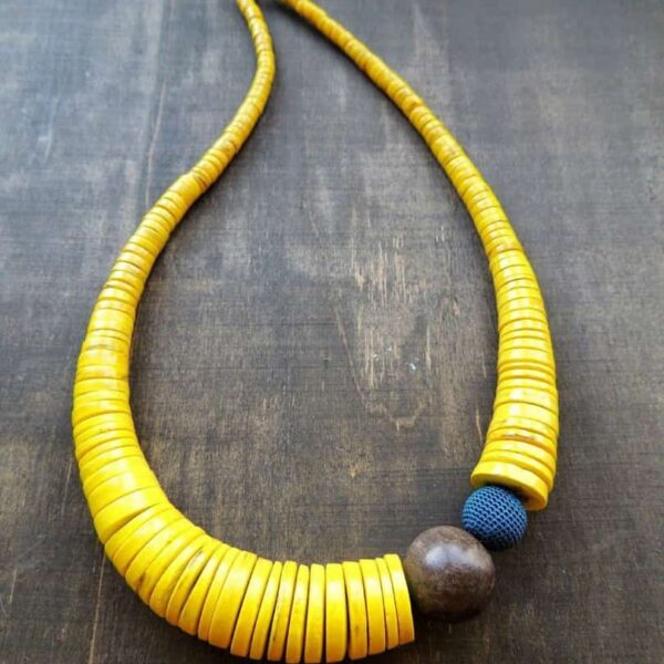 YELLOW FLAT BEADS NECKLACE