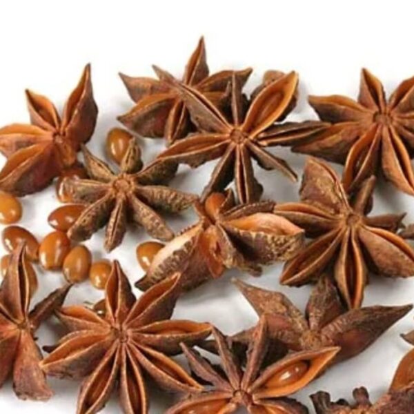 ABOUT 2g STAR ANISE